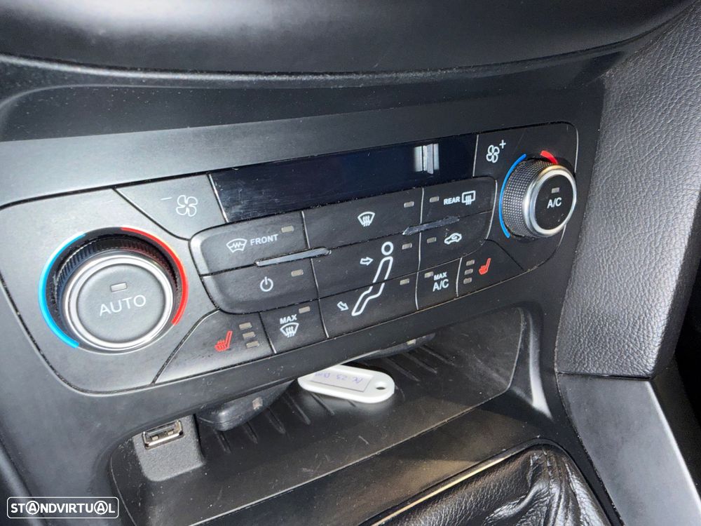 Ford Focus SW 2.0 TDCi ST-2 - 37