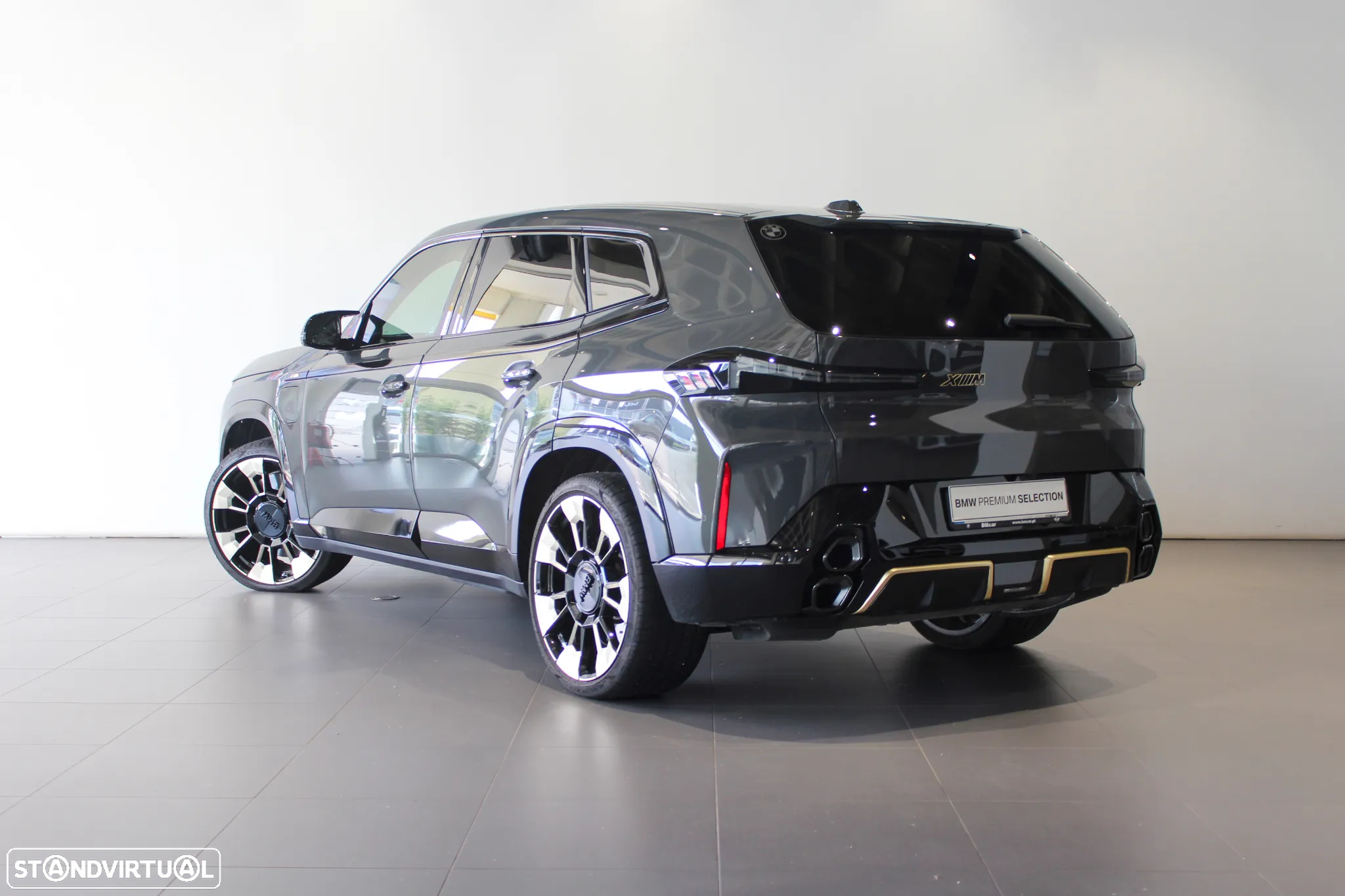 BMW XM - 21