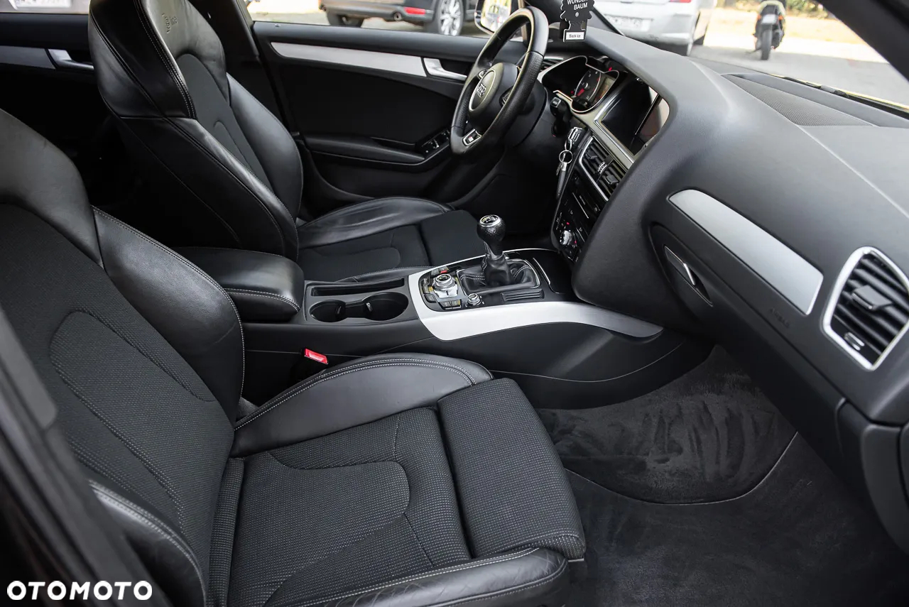 Audi A4 2.0 TDI DPF S line Sportpaket - 29