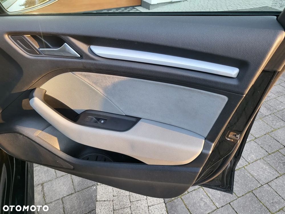 Audi A3 Limousine 35 TFSI Sport S tronic - 7