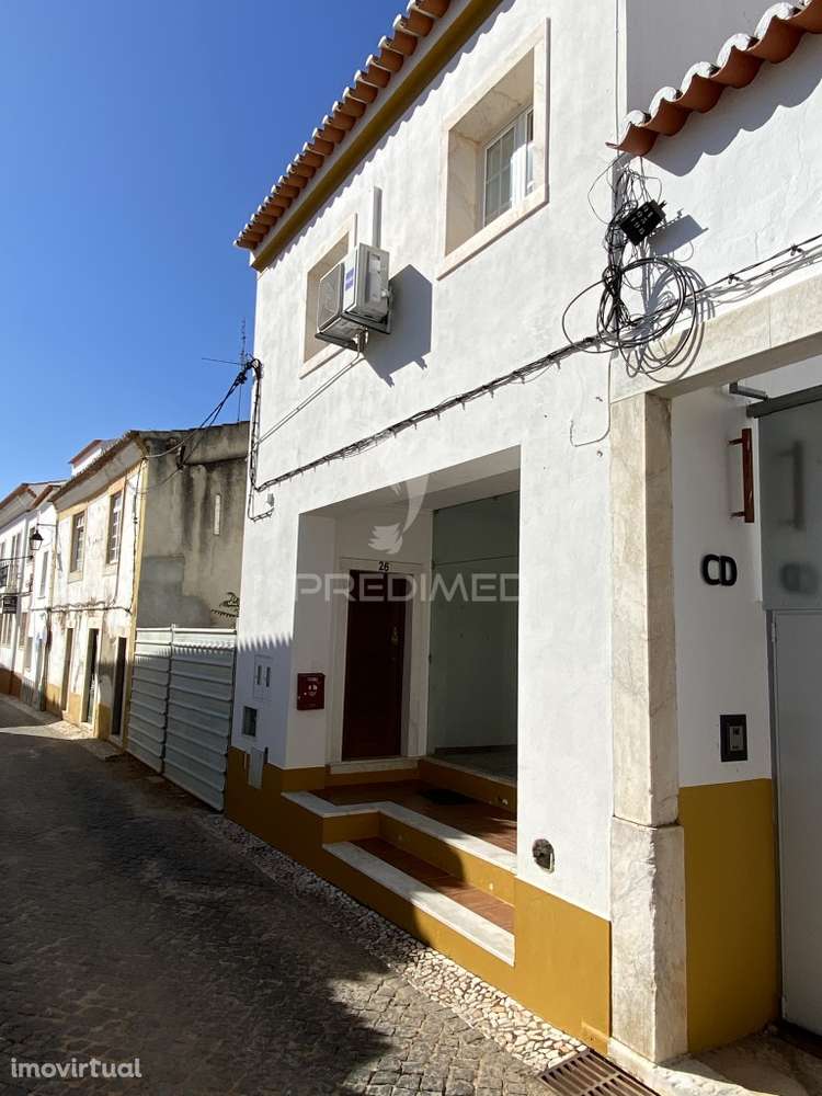 Apartamento T3, com Loja no centro de Vila Viçosa - Grande imagem: 2/32