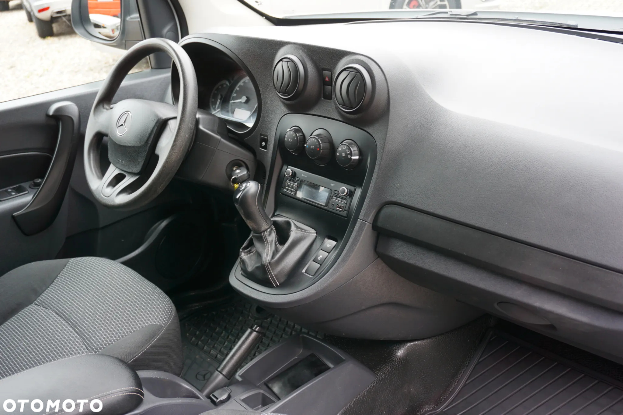 Mercedes-Benz CITAN - 12