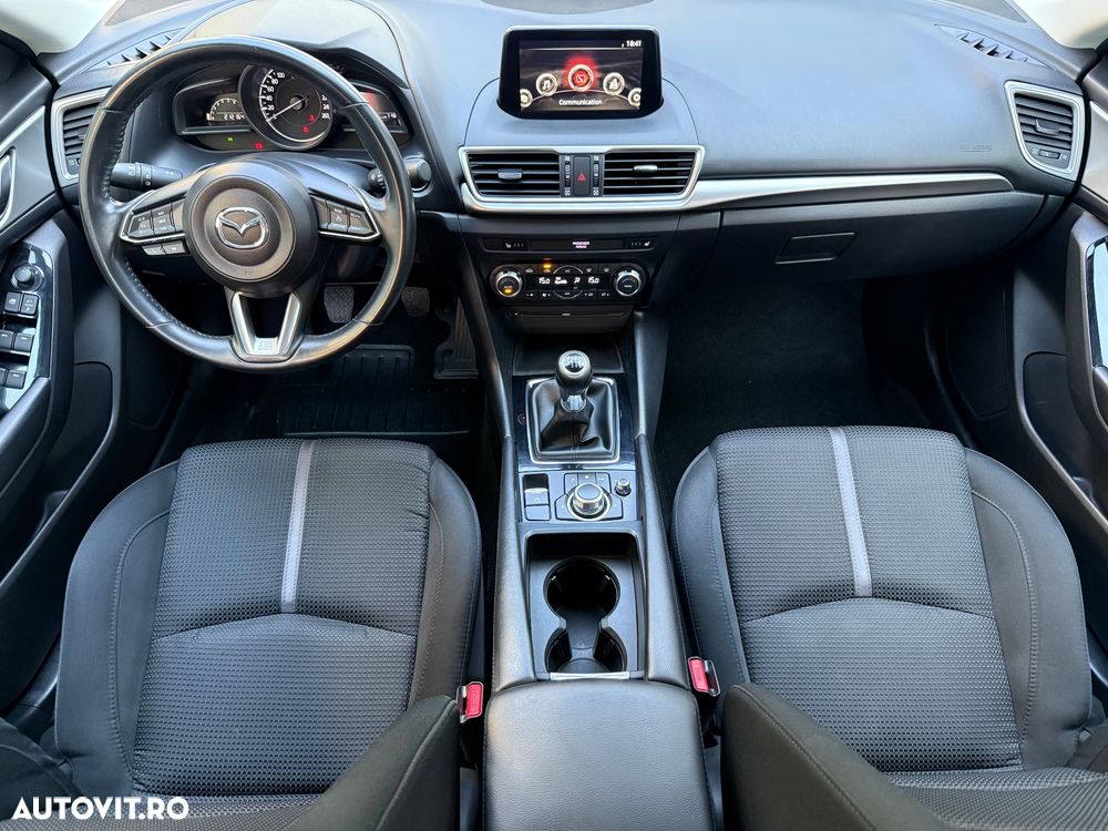 Mazda 3 - 5