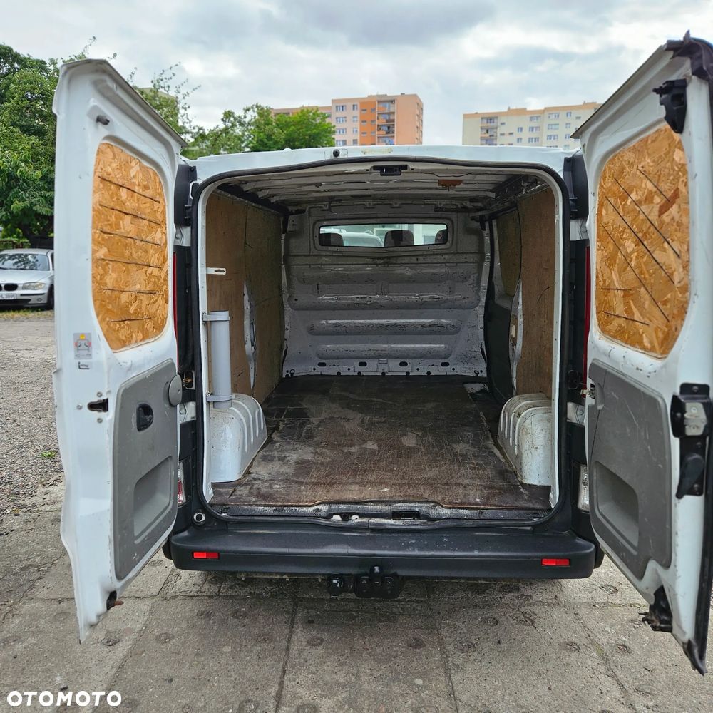 Renault Trafic - 16
