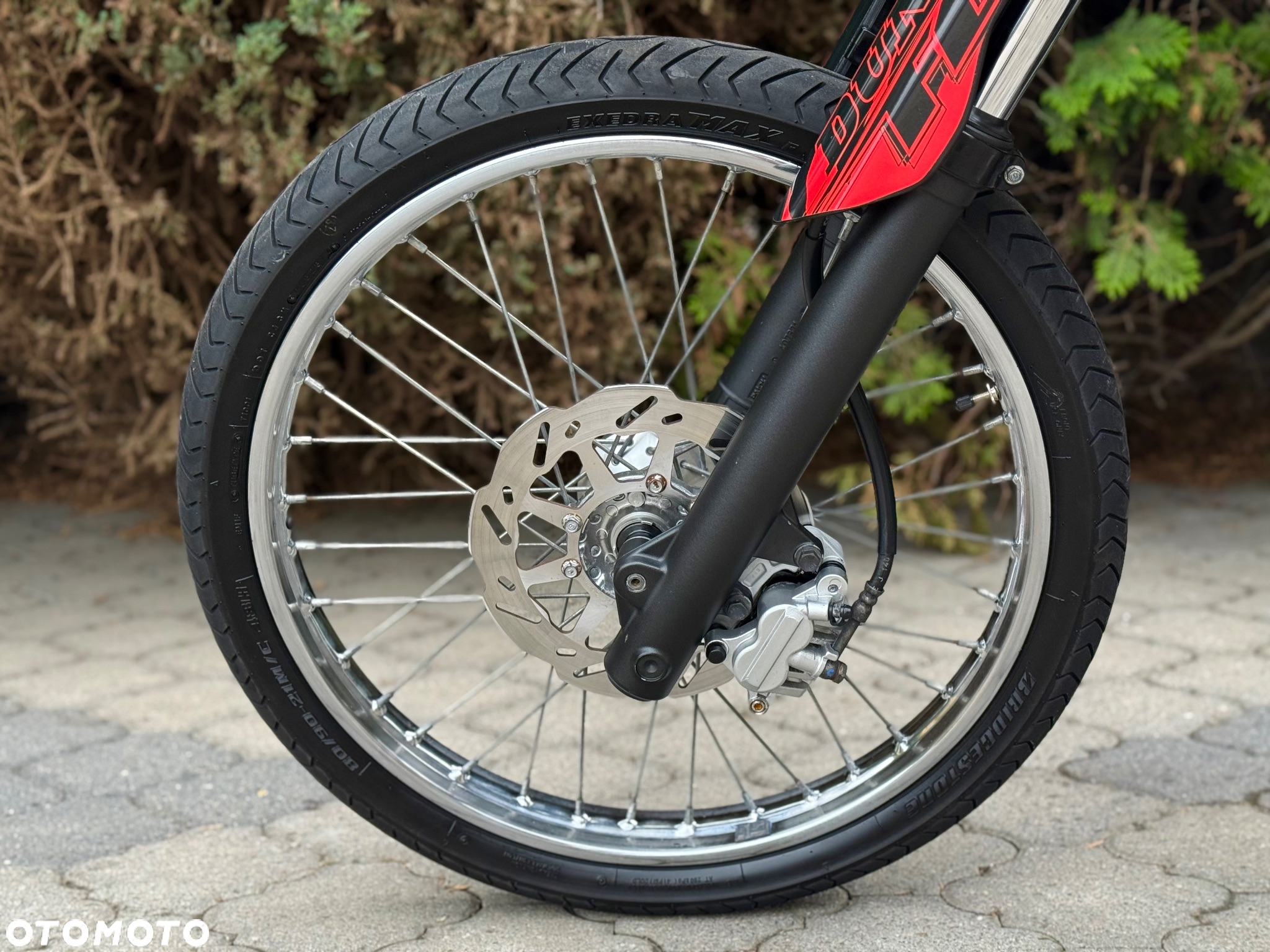 Yamaha WR - 24
