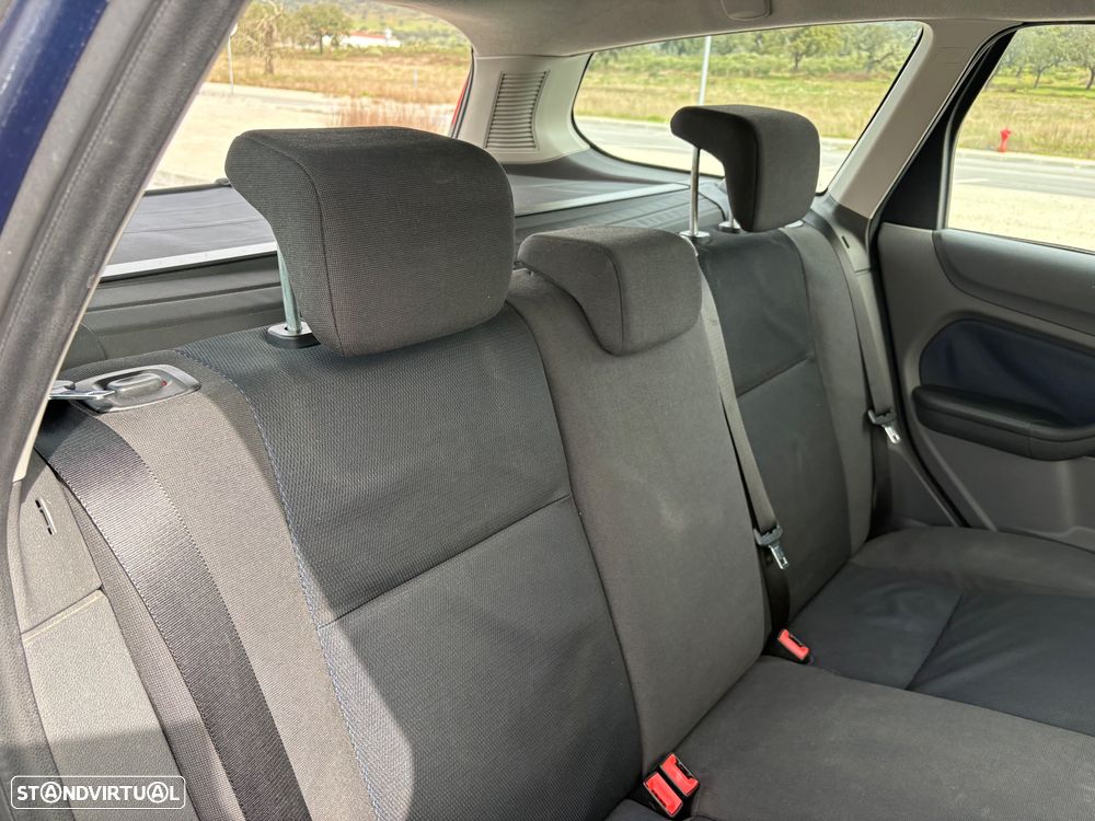 Ford Focus SW 1.6 TDCi Connec. - 15