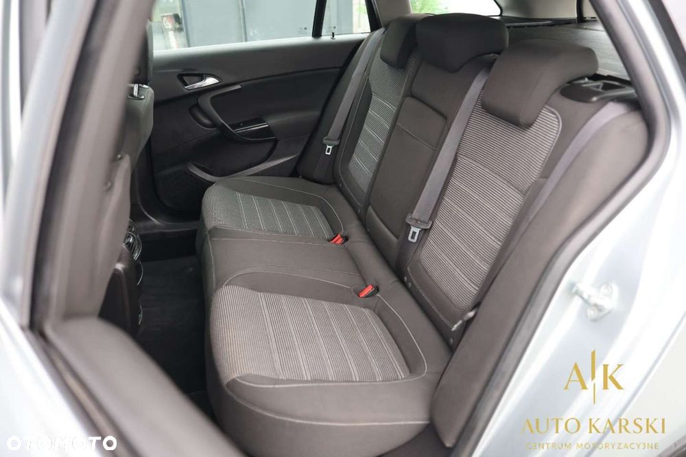 Opel Insignia - 40