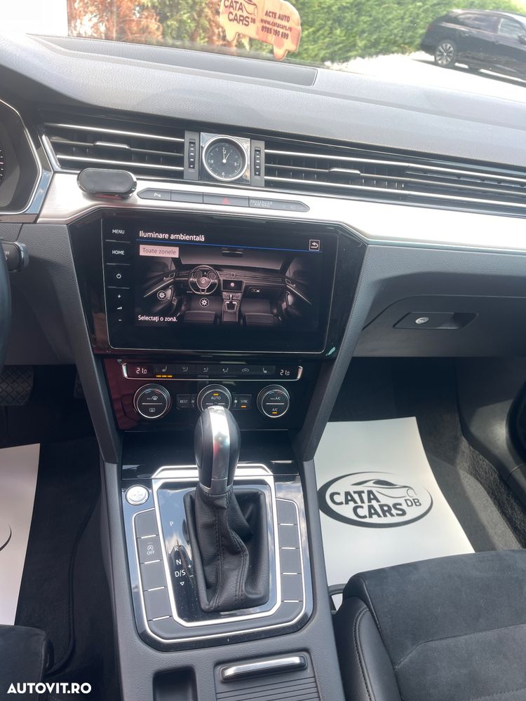 Volkswagen Passat 2.0 TDI DSG (BlueMotion Technology) Highline - 33
