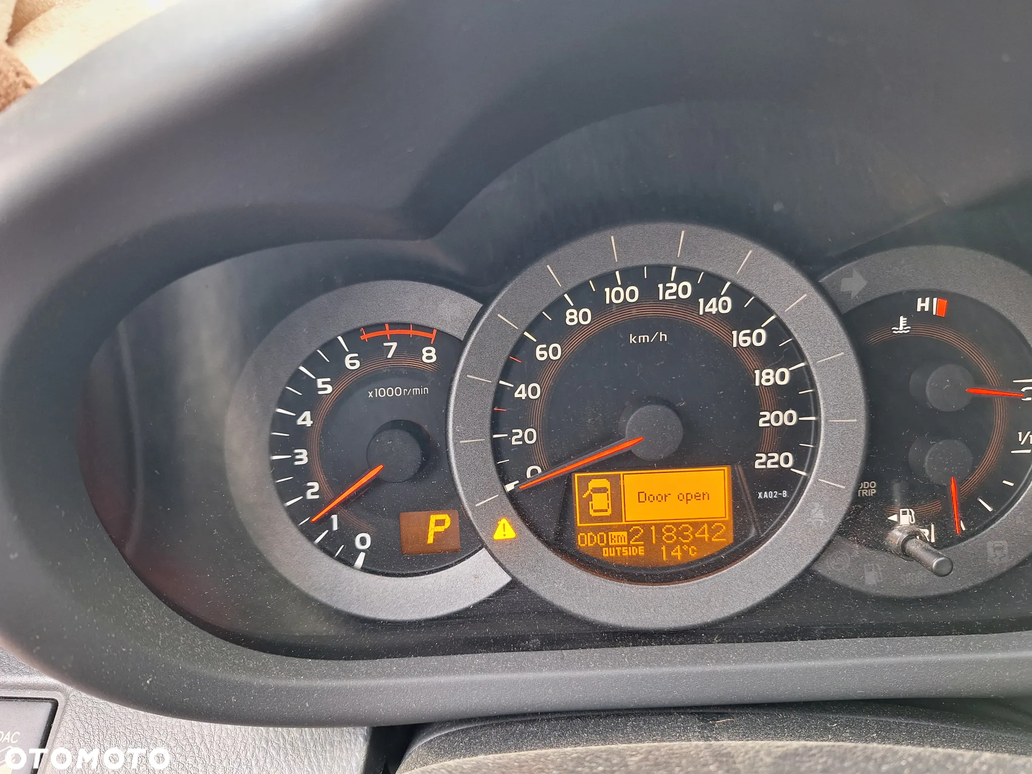 Toyota RAV4 - 8