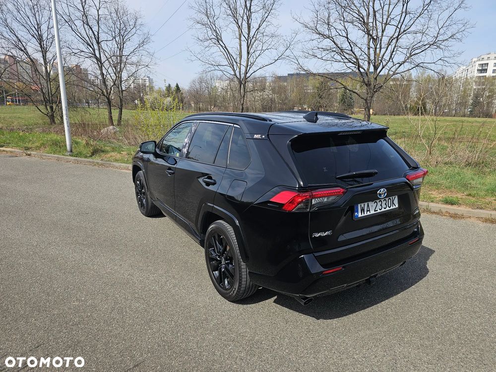 Toyota RAV4 2.5 Hybrid Black Edition by JBL 4x4 - 5