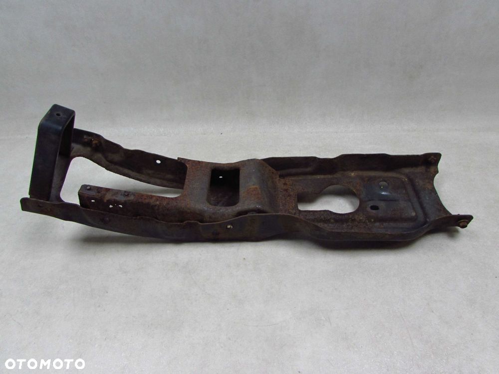 ISUZU N75 NPR NQR 5.2 07-18 BELKA WSPORNIK ZDERZAKA PRAWA - 3