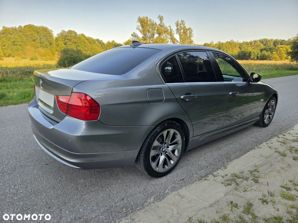 BMW Seria 3 318d - 6
