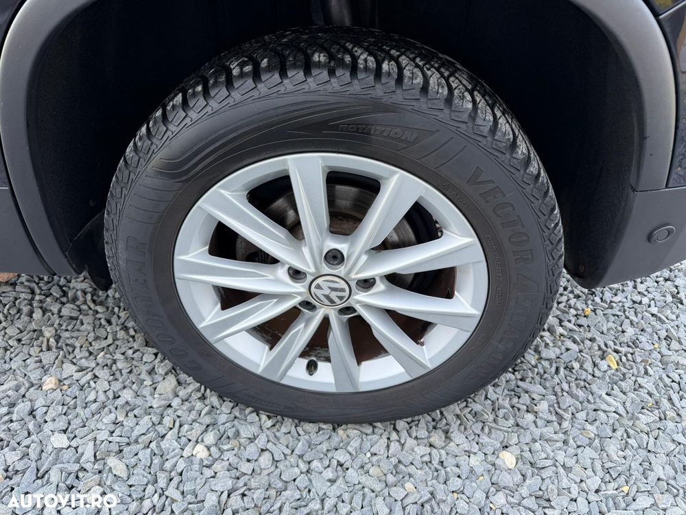 Volkswagen Tiguan 2.0 TDI DPF 4Motion BlueMotion Technology DSG Track & Field - 14