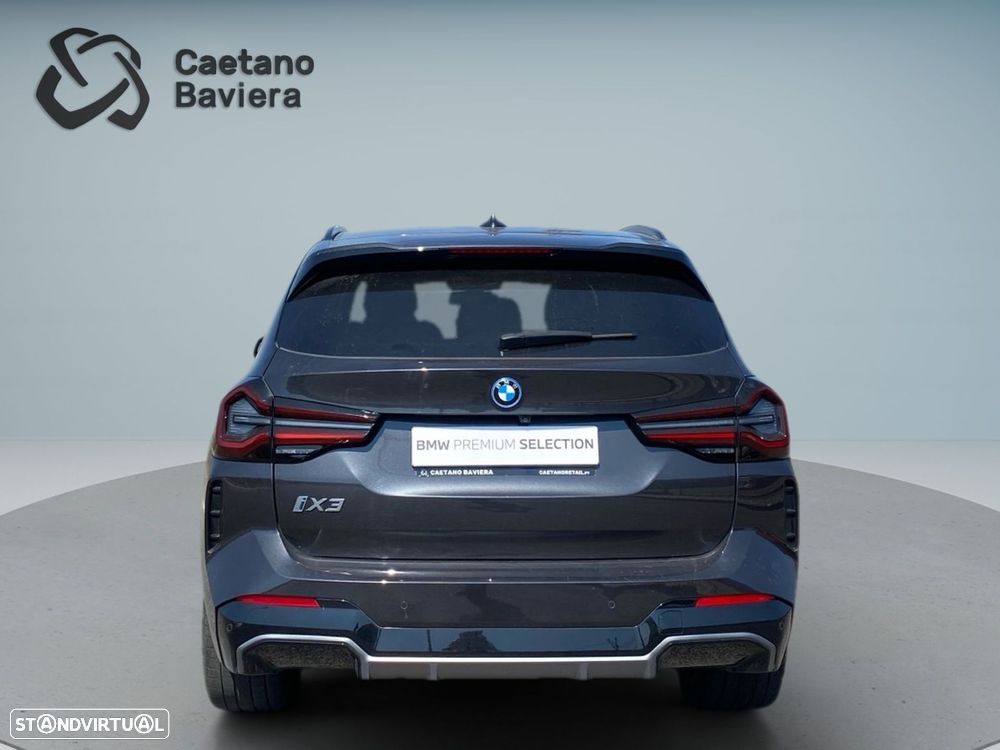 BMW iX3 M Sport Impressive - 21