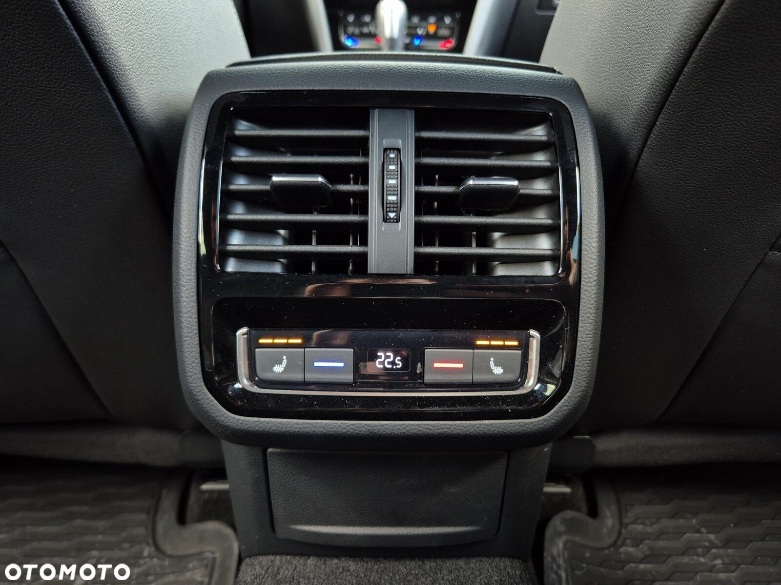Volkswagen Arteon 2.0 TDI 4Motion R-Line DSG - 17