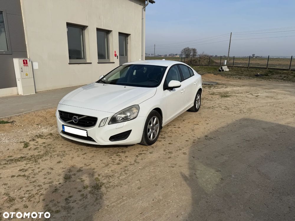Volvo S60 - 1