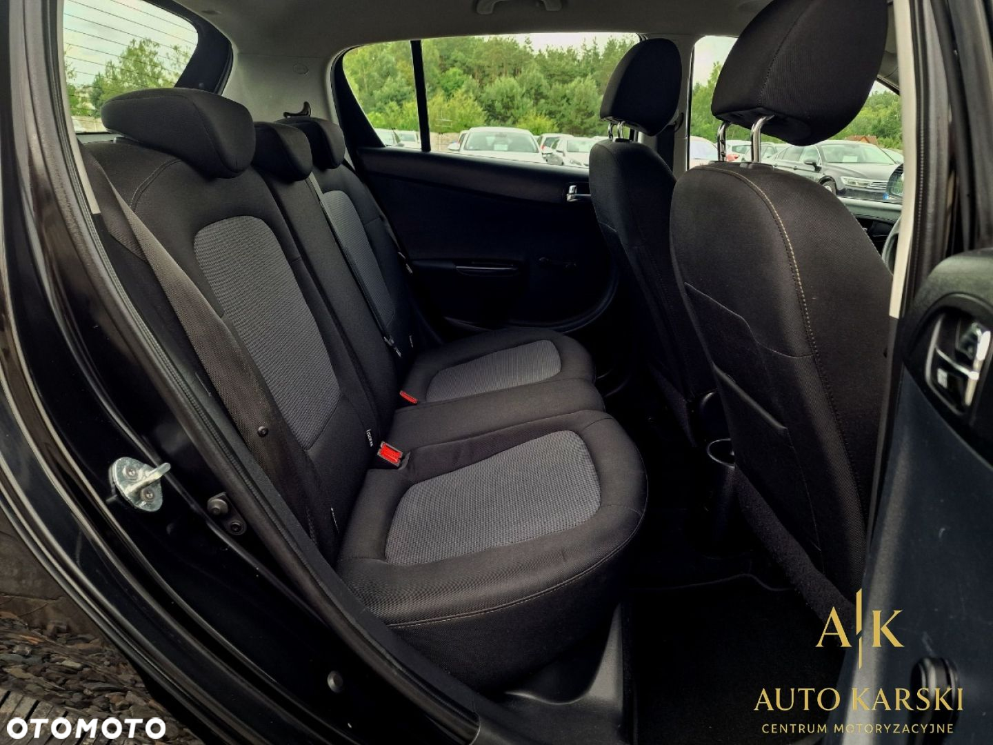 Hyundai i20 - 20