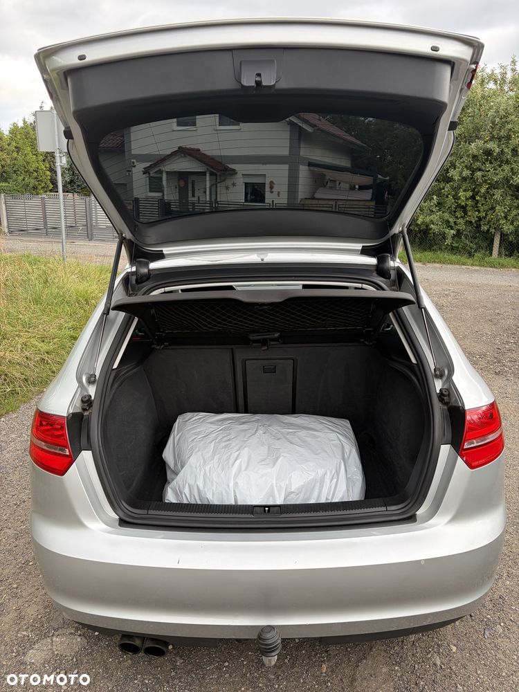 Audi A3 Sportback 1.8 TFSI Ambiente - 12