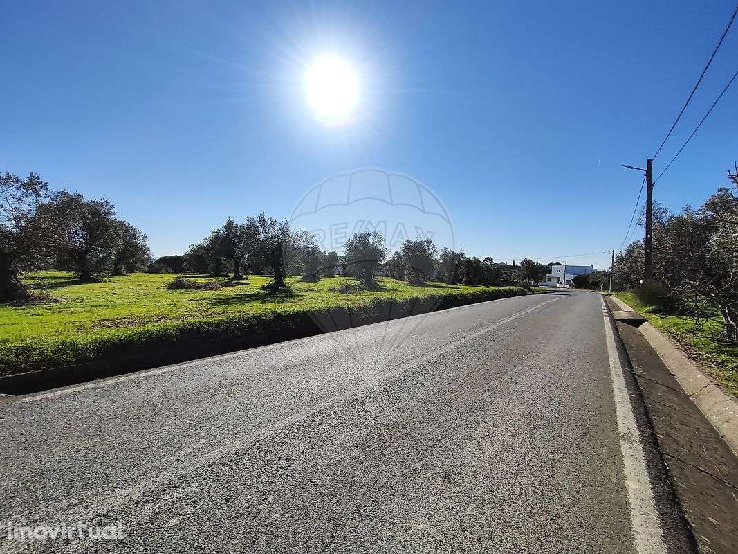 Terreno  para venda - Grande imagem: 2/5