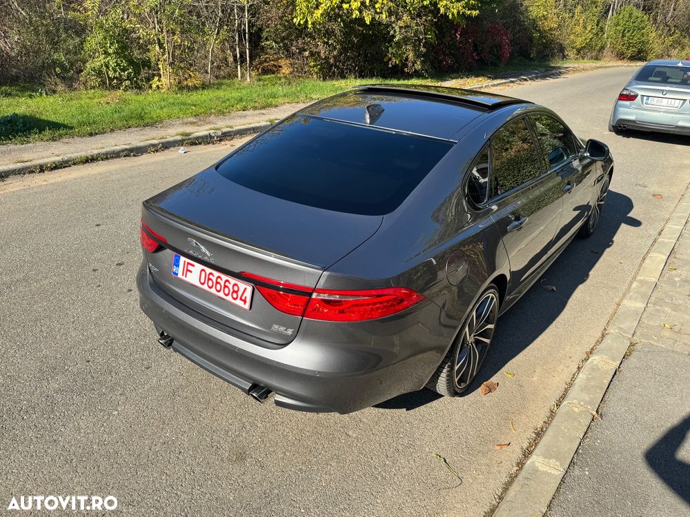 Jaguar XF 25d AWD R-Sport - 4