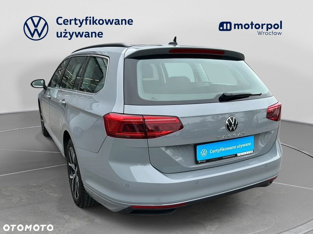 Volkswagen Passat - 3
