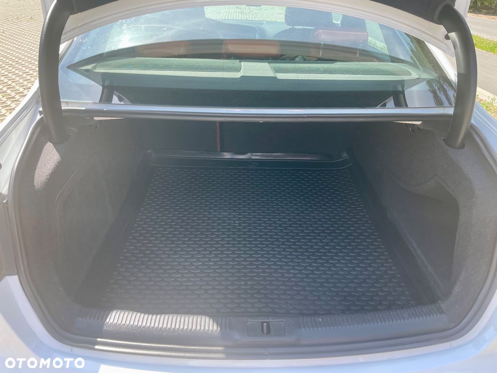 Audi A4 Limousine 2.0 TDI DPF clean diesel Attraction - 22