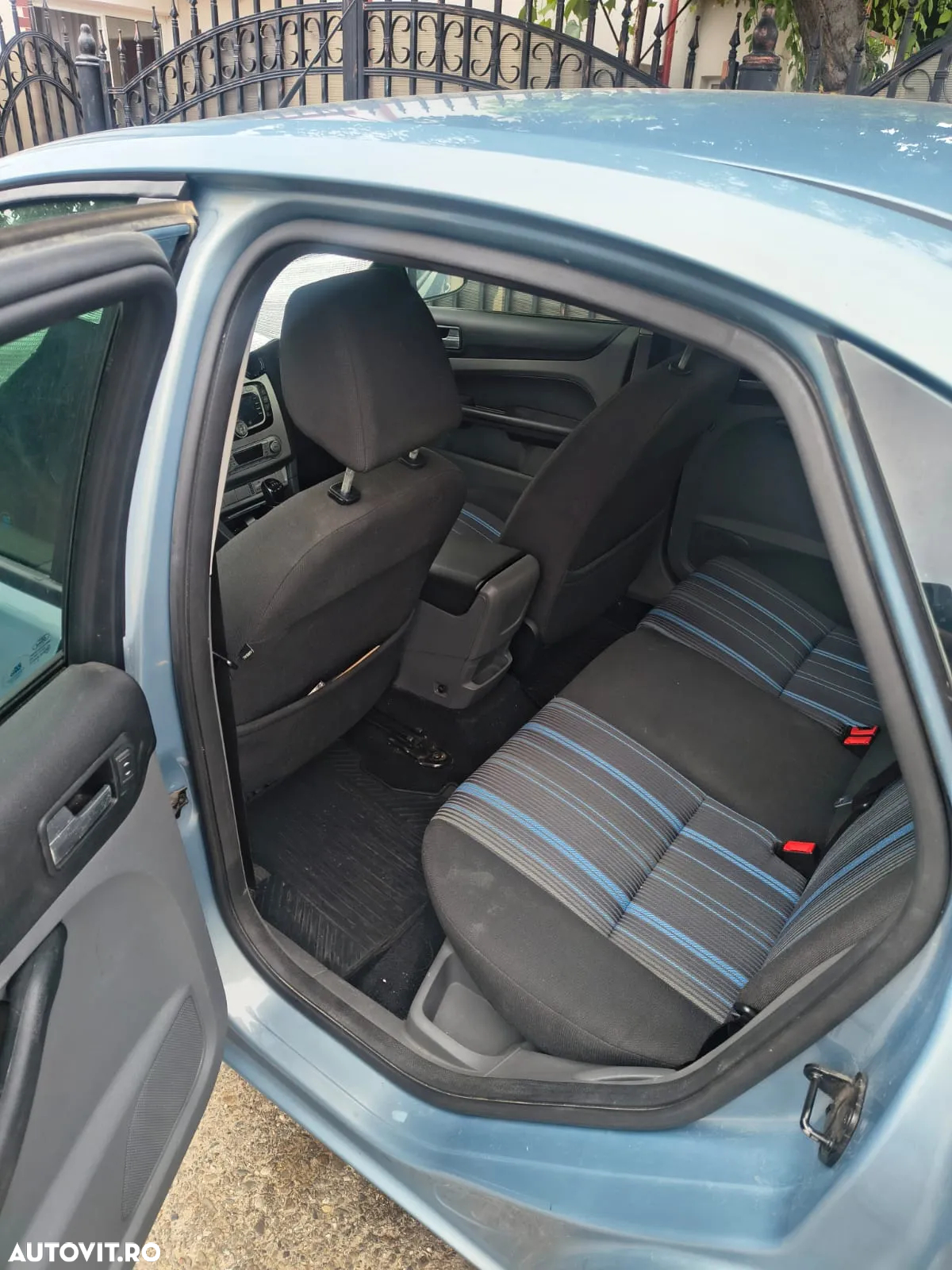 Ford Focus 1.6 Ti-VCT Trend - 8
