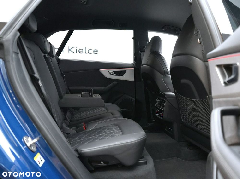Audi Q8 - 30