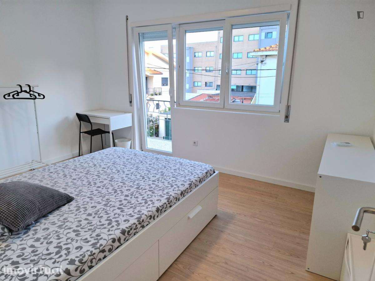 Quarto - localizado em Rio Tinto Porto - Grande imagem: 4/32