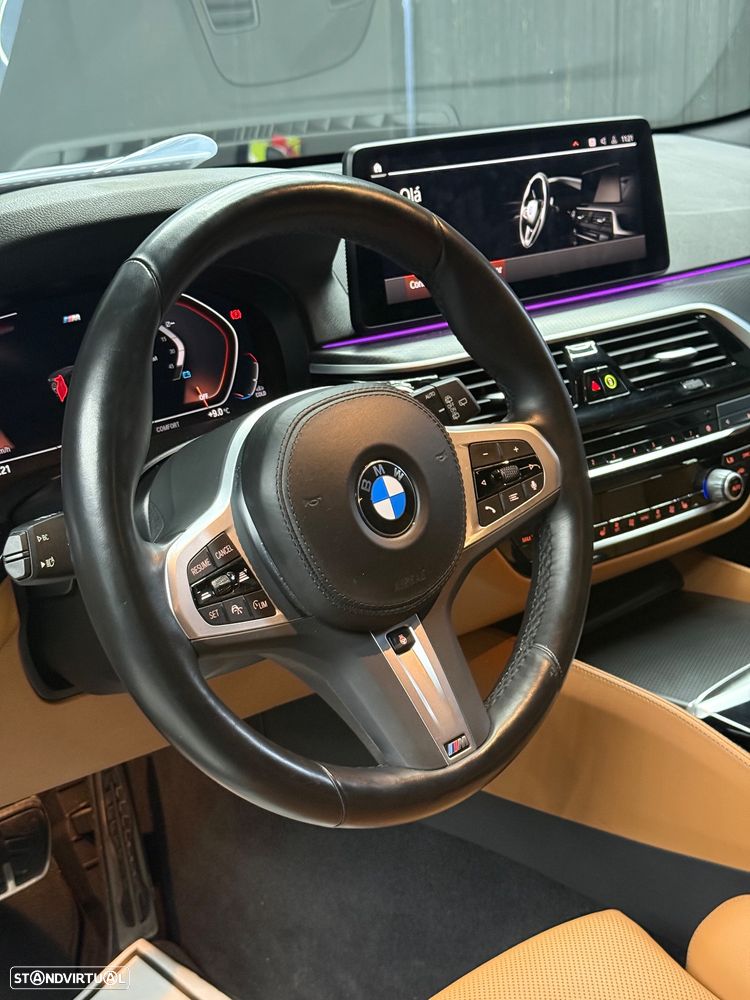 BMW 520 d xDrive Pack Desportivo M Pro - 6