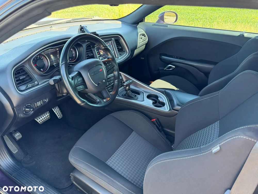 Dodge Challenger 5.7 R/T - 11