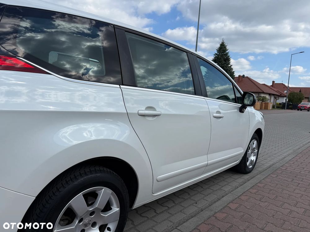 Peugeot 5008 - 27