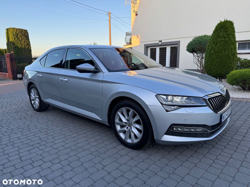 Skoda Superb 2.0 TDI SCR 4x4 Style DSG - 10