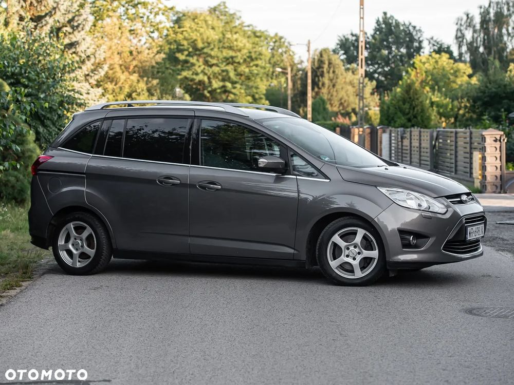 Ford Grand C-MAX - 15