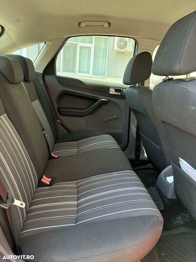 Ford Focus 2009 photo 5