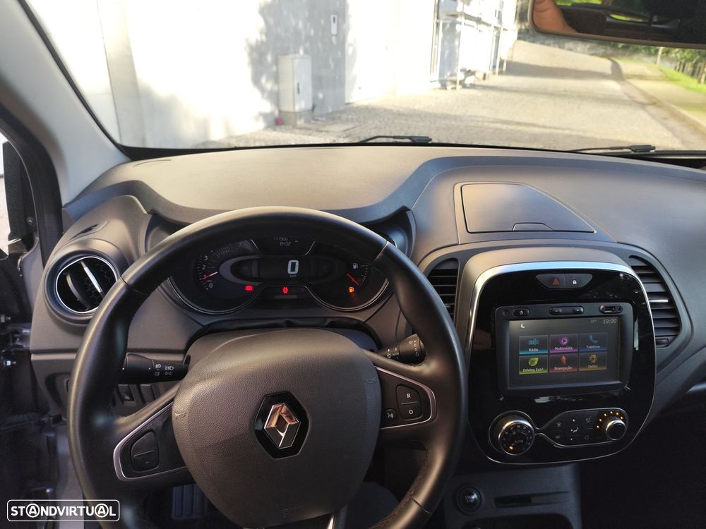 Renault Captur 0.9 TCE Exclusive - 29