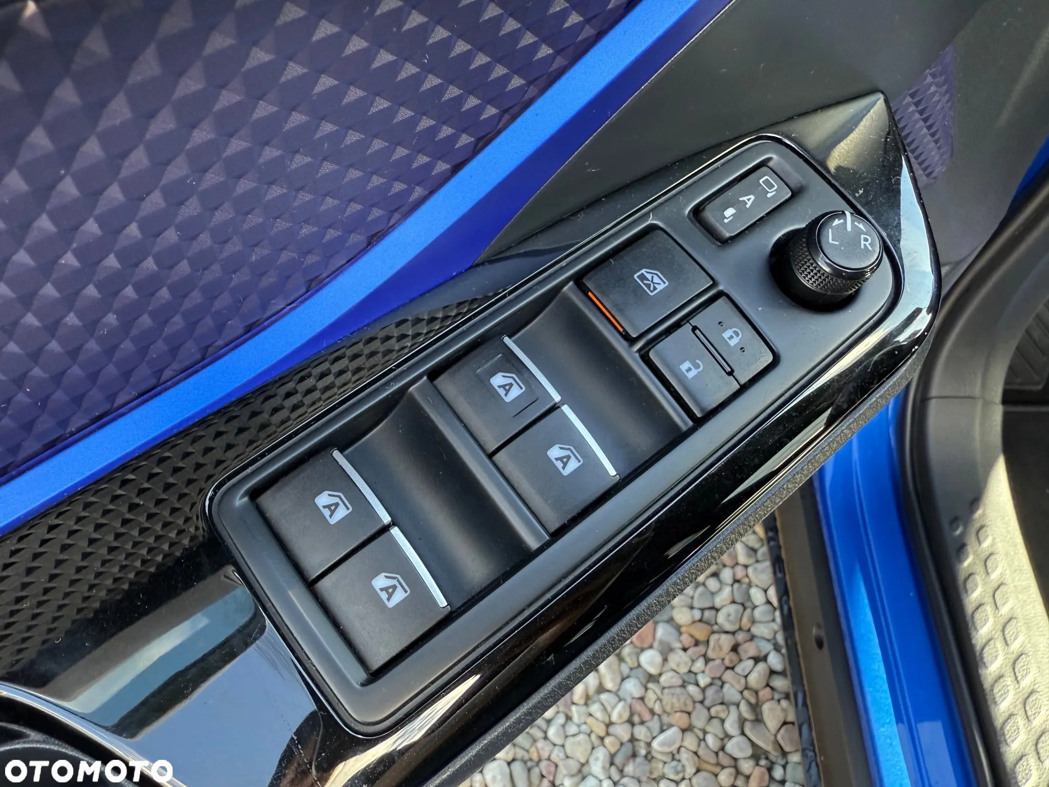 Toyota C-HR 1.8 Hybrid Executive - 21