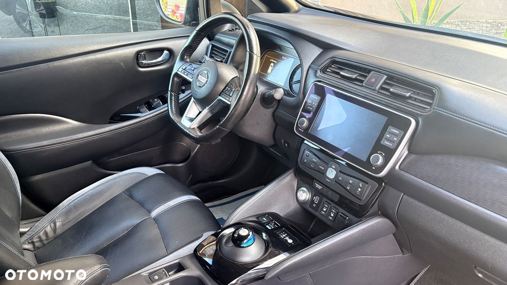 Nissan Leaf 40kWh N-Connecta - 12
