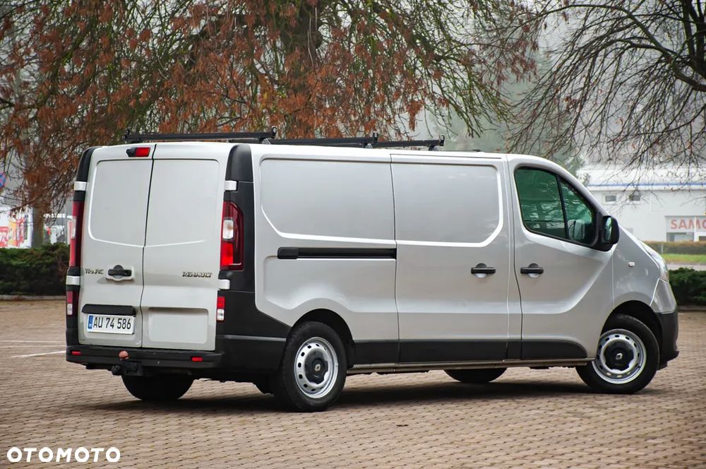 Renault Trafic - 12