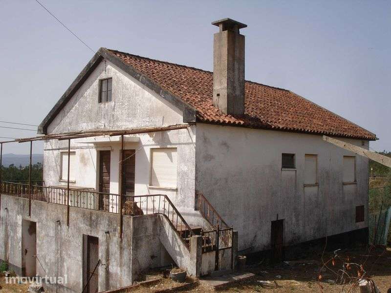 moradia t4 isolada - Grande imagem: 2/12