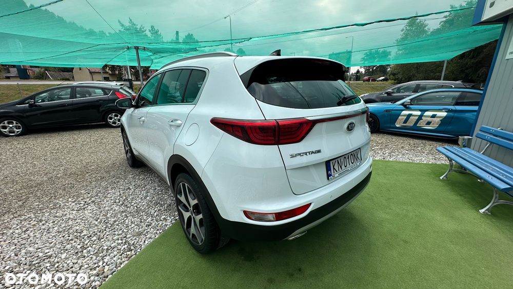 Kia Sportage 2,0 CRDI AWD GT Line - 4