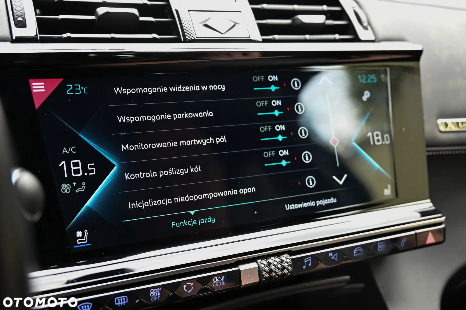 DS Automobiles DS 7 Crossback 1.6 E-Tense 4x4 Louvre - 26