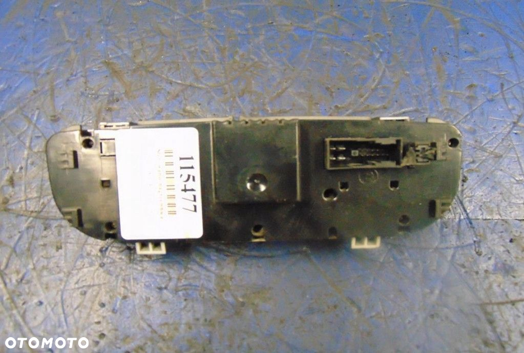 MERCEDES W203 2.0 KOMPRESOR PANEL NAWIEWU - 2
