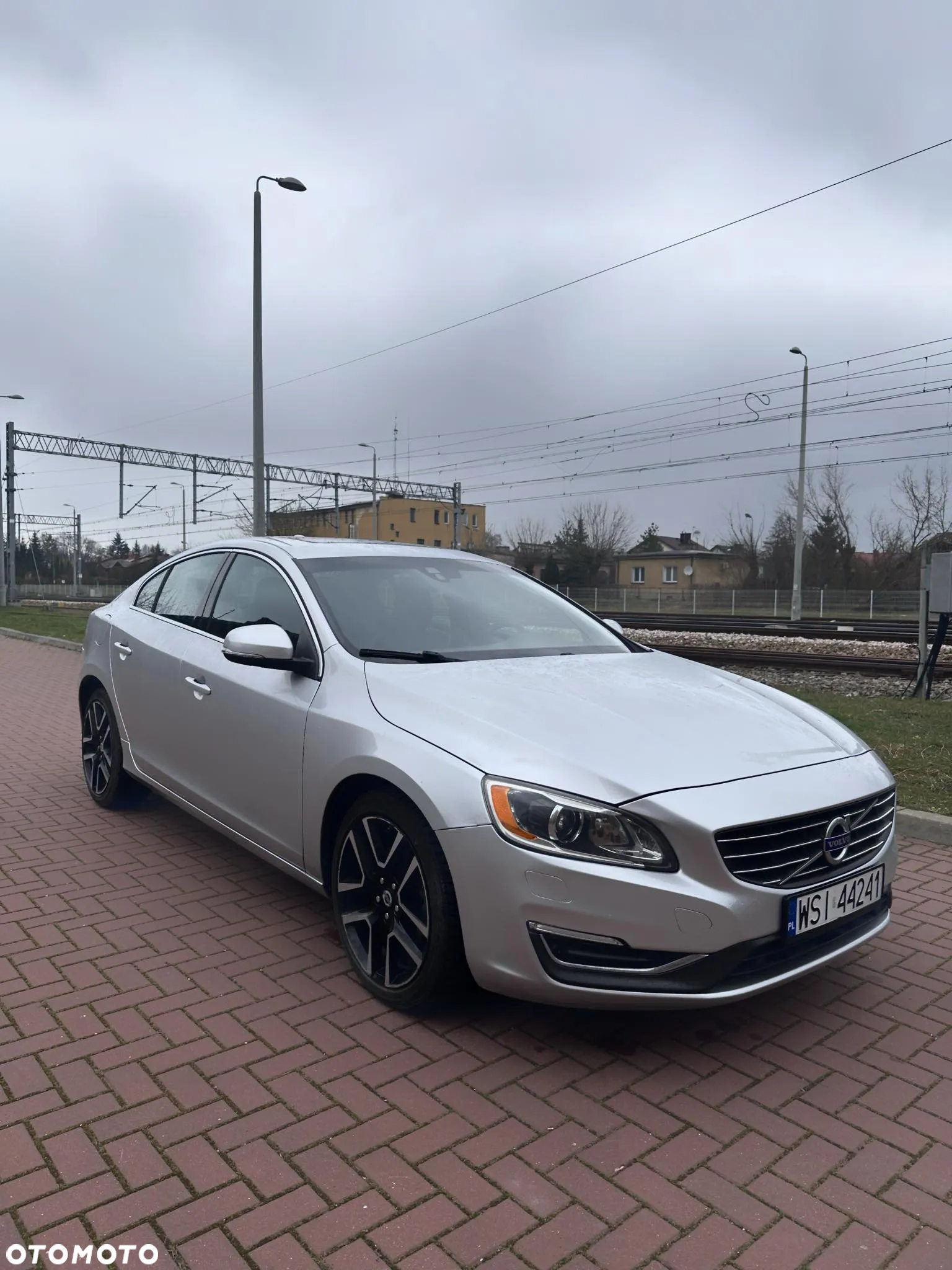 Volvo S60 - 2