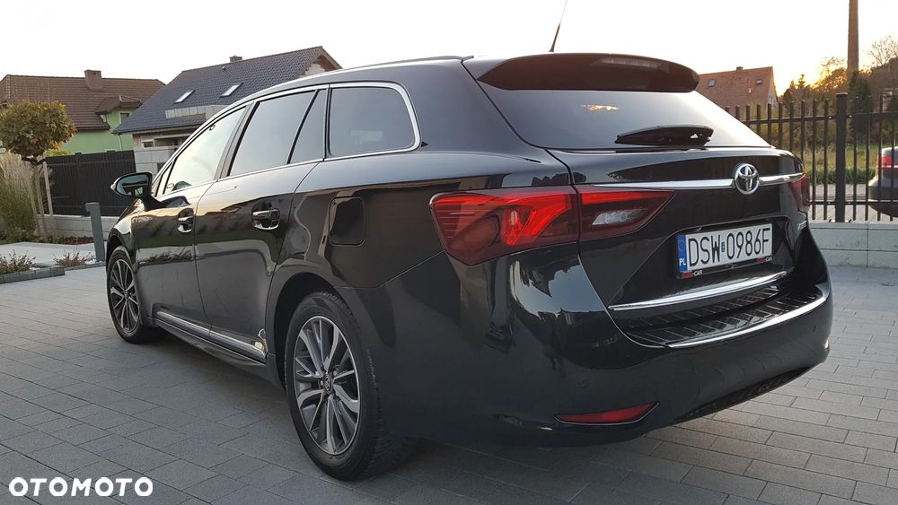 Toyota Avensis 2.0 D-4D Prestige - 18