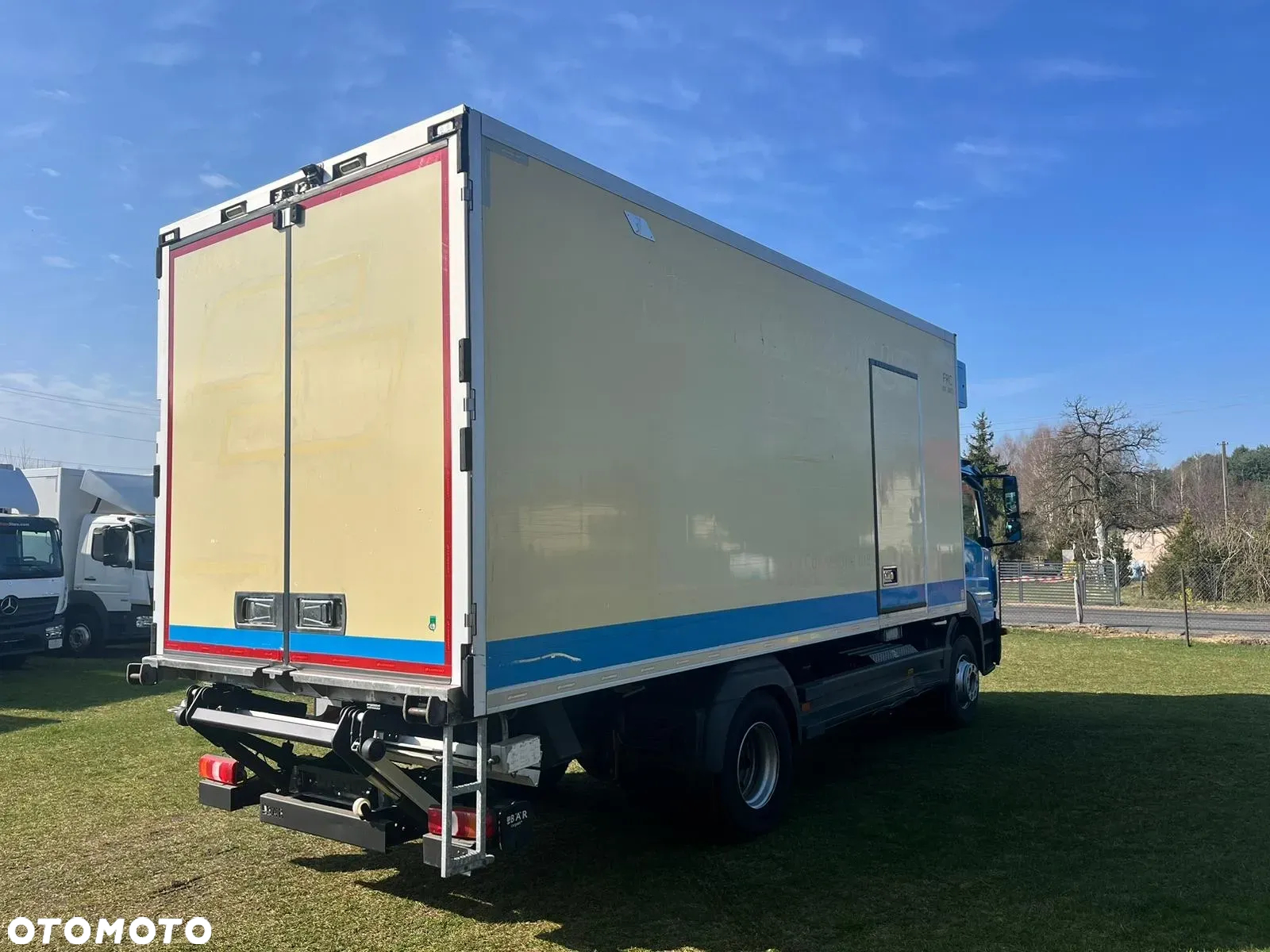 Mercedes-Benz ATEGO 1624L Chłodnia 6.15m | Drzwi | 2 x MultiTemp | Winda | Euro-6 - 17