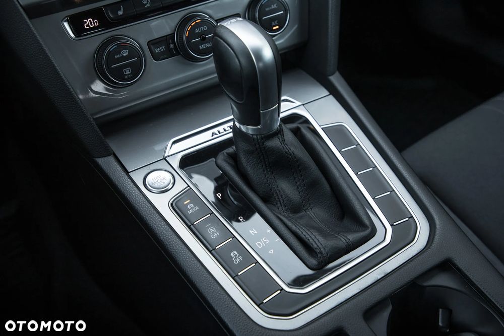 Volkswagen Passat Alltrack 2.0 TSI (BMT) 4Motion DSG - 24