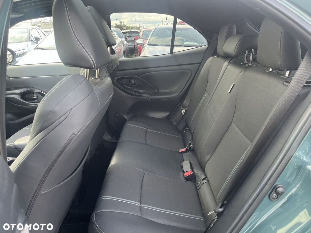 Toyota Yaris Cross Hybrid 1.5 Executive - 17