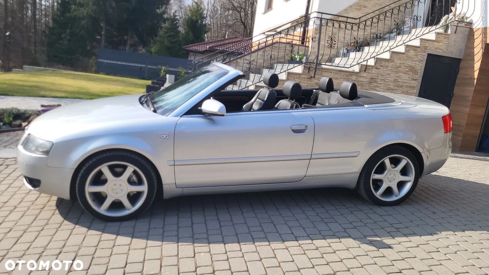 Audi A4 Cabrio 2.5 TDI - 8