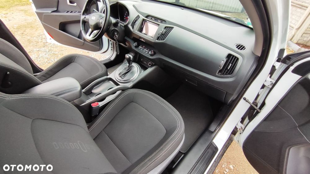 Kia Sportage 2.0 CVVT 2WD Automatik Vision - 19